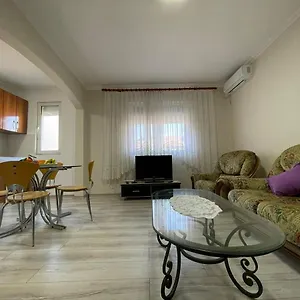 https://prestige-rentals.albaniahotels.org